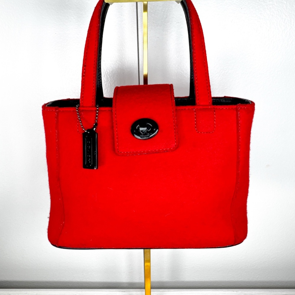 Coach Wool Felt Tote Red Black Turnlock Satchel F0K-8189